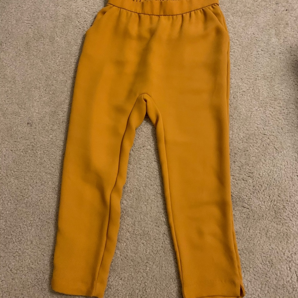 ZARA Mustard Yellow Capri Pants
